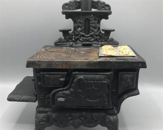 Byers Choice  Cast Iron Stove With Cookies
