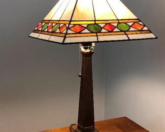 TiffanyStyle Table Lamp
