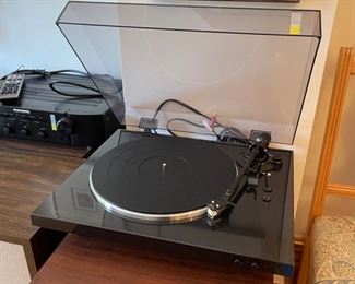 BUY IT NOW $220 Denon Auto Turntable