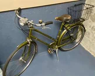 BUY IT NOW $300 Vintage Raleigh Superbe Women's Bike with Brooks leather seat - Nottingham England