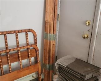 Vintage Jenny Lind twin bed