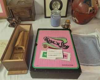 Chinese boxes and paintings