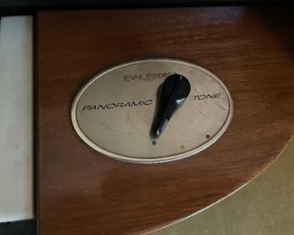 Baldwin Model 51 Tube Organ with 27 Vacuum Tubes 12-AX7 tubes inside, working