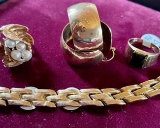 Gold Rings Bracelets