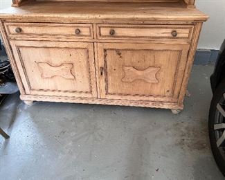 Top can be removed and use just bottom 