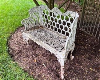 Cast Aluminun- nice detail 