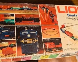 Lionel Santa Fe model train in box