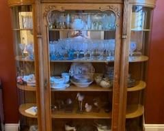 China Cabinet wih Curved glass front - Antique Victorian Tiger Oak – Circa 1900 - 1910, 60 x 20 x 77 in
