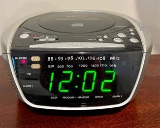 Emerson Digital Sound Alarm Clock/CD Player