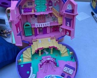 POLLY POCKETS 