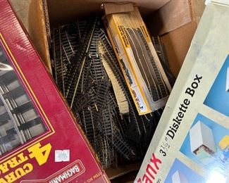 H.O scale train tracks 