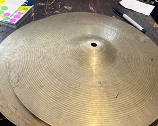 Vintage cymbals 