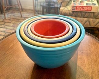 Set of 6 Vintage Fiestaware nesting mixing bowls! All in very good shape with a couple of minor flaws.