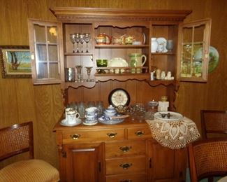 Beautiful China Hutch