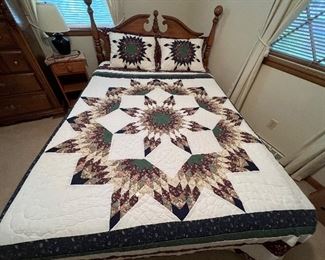 DFI Furniture - Cannonball - Solid Maple - Queen size bed (like new mattress); matching dresser with mirror and chest of drawers