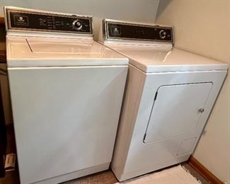 Maytag Heavy Duty 2 speed extra capacity washer. S O L D