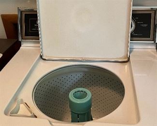 Maytag Heavy Duty 2 speed extra capacity washer. S O L D