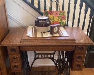 Vintage Oak Singer sewing machine