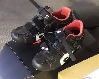 2021 Peloton with New Leather shoes and petal grips
