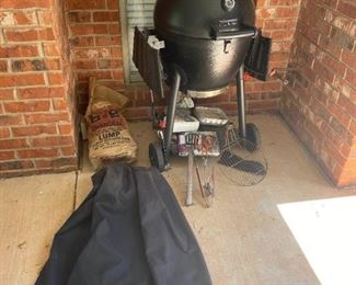 Akorn GrillSmoker