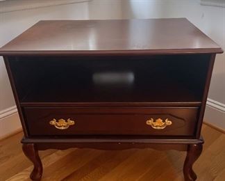 Powell Inc End Table With Drawer