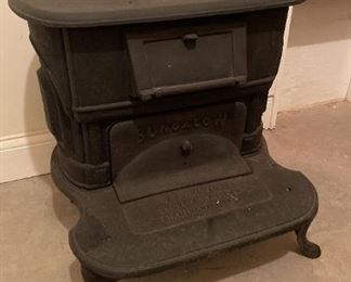 Vintage Bungalow Cast Iron Stove