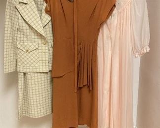 Vintage Womens Clothing