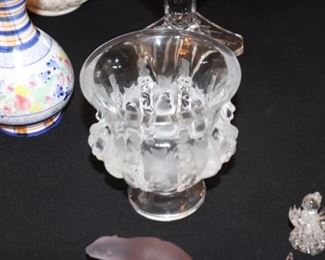 Lalique Brids and Vine crystal dish