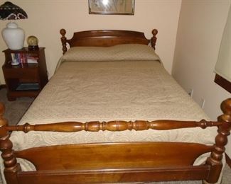 Full size bed set