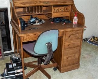 Small Roll Top Desk