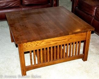Arts / Crafts Style Table