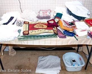 Tables of Deco and Textiles