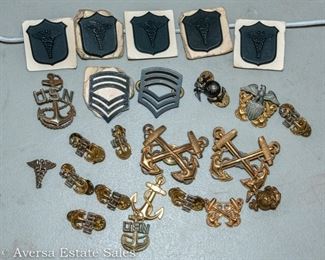 Military Pins - Buttons - Patches