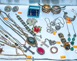 Vintage Jewelry / Watches