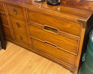 Drexel vintage bedroom dresser ( night tables also available) 