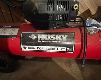 Husky 19 gal Air Compressor 