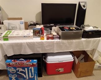 Flat screen, virtually unused Wii system; 45s, Printer, & more