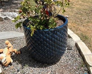 $42~ EACH ~  ( 3 AVAILABLE) LARGE CERAMIC POT 