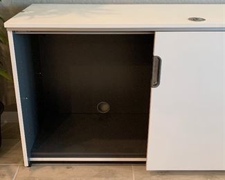 Storage Cabinet/Buffet w Sliding Doors
