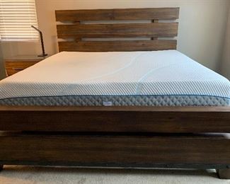 King Bedroom Set: Paneled Bed Frame, Mattress/BS, Nightstand, Dresser