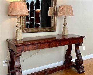 Henredon Console Table and Gold Gilt Mirror