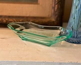 Vaseline Glass