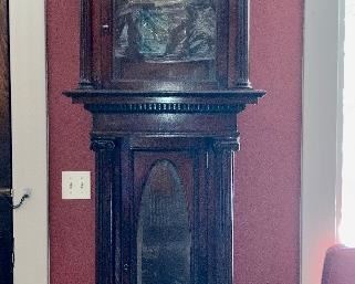 Lot 170   Large Grandfather Clock with Tiffany Face Dial 6-9 tube     1200