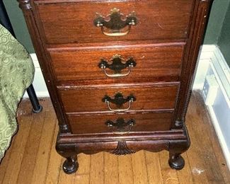 Lot 594  Mahogany QA 4 drawer side chest   150