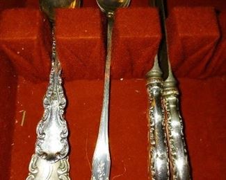 Silver Case --please tell staff this is in silver flatware case