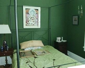 Lot 592  Black Metal Teaster bed    300  complete 