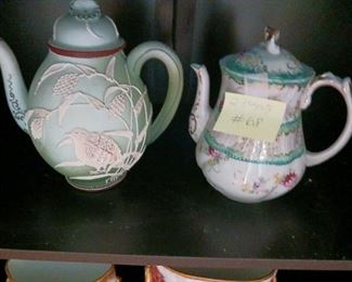 Lot 68  group lot 2 teapots   40
