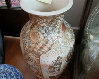 Lot  129  Large Satsuma Vase      150