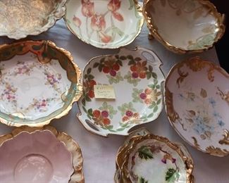 Lot 131     Limoges Bowls      30 each  