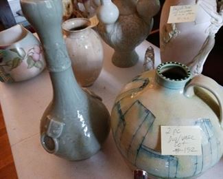 Lot 152  2 pieces pottery      60
